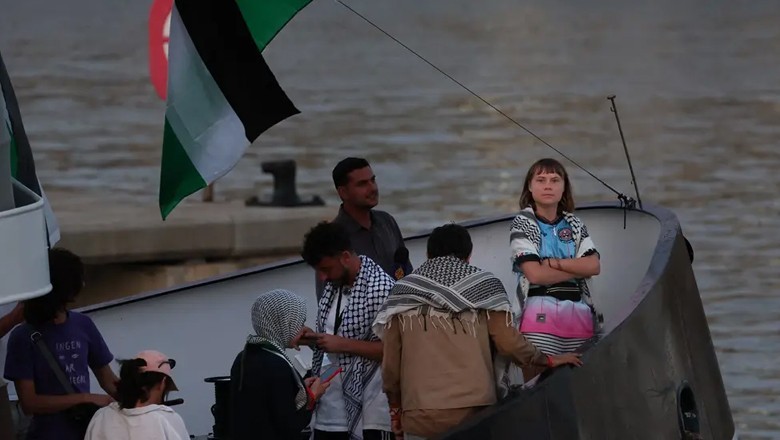 Aid flotilla with Greta Thunberg heads to Gaza after bad weather
