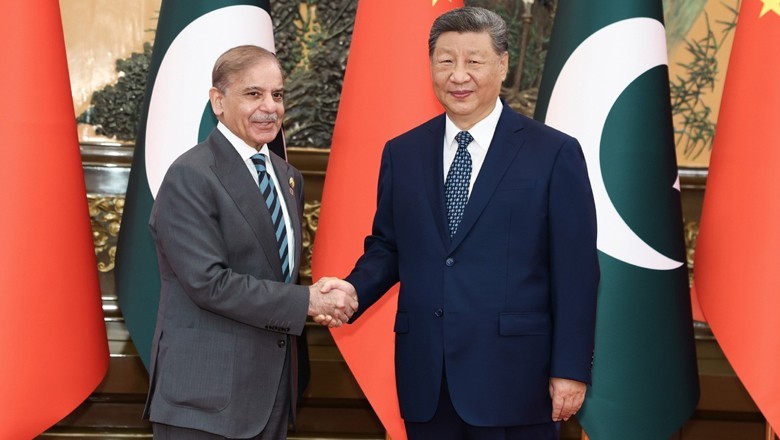 Robust China-Pakistan ties vital for regional peace, development: Chinese president