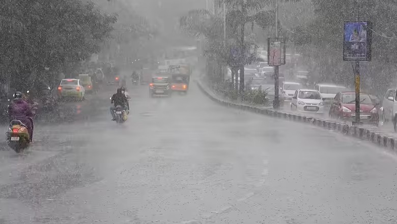Hyderabad records 280mm rainfall in 24 hours; streets flooded