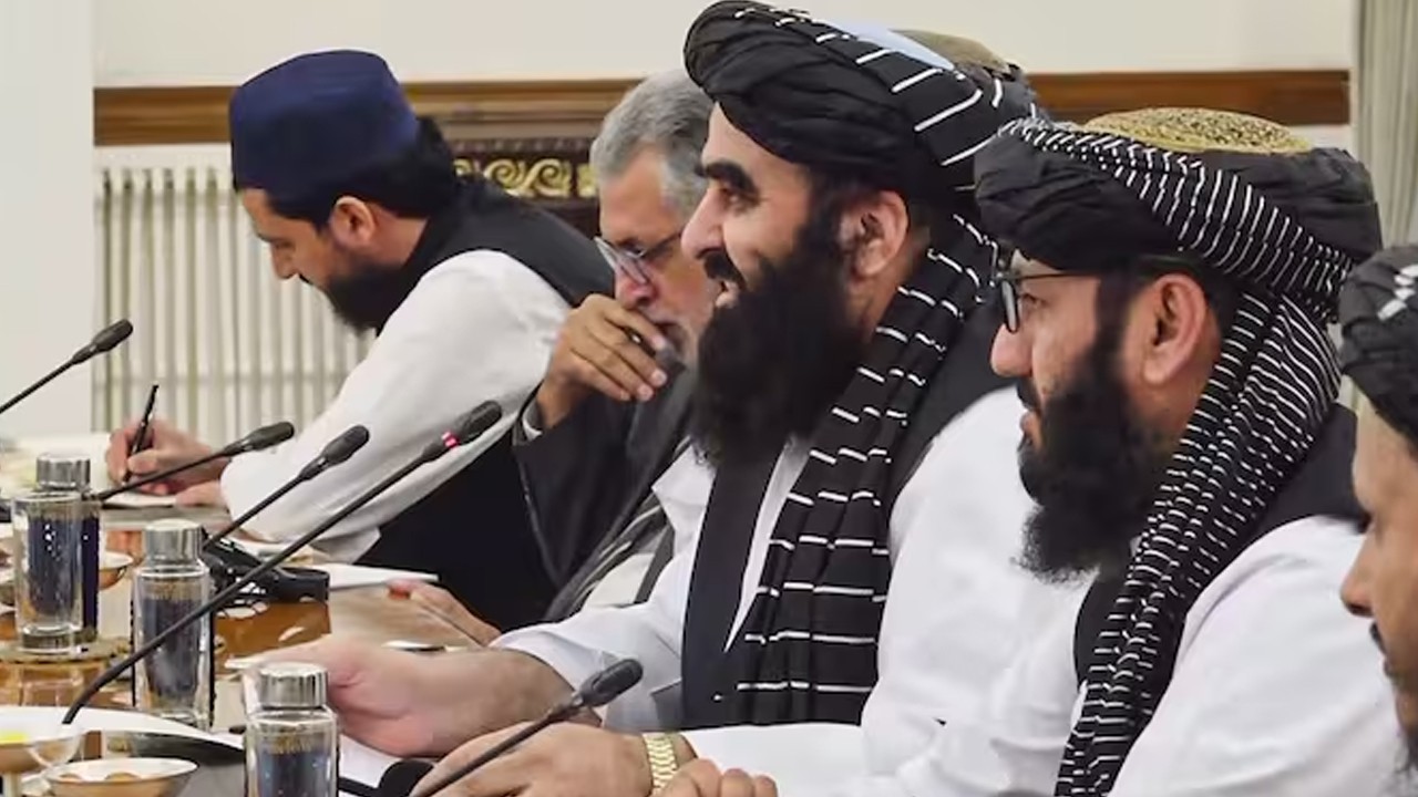 Outrage in India after women journalists stopped from Taliban presser