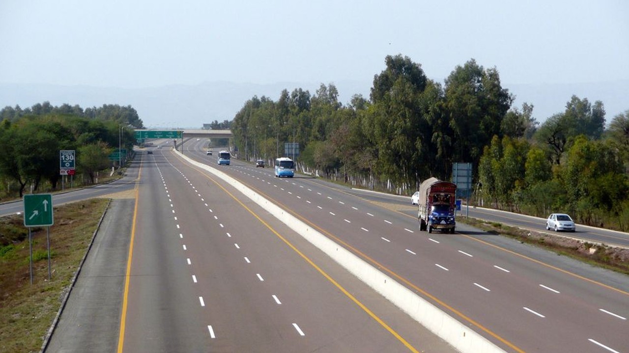 Sukkur-Hyderabad Motorway to be completed by 2028, says NHA