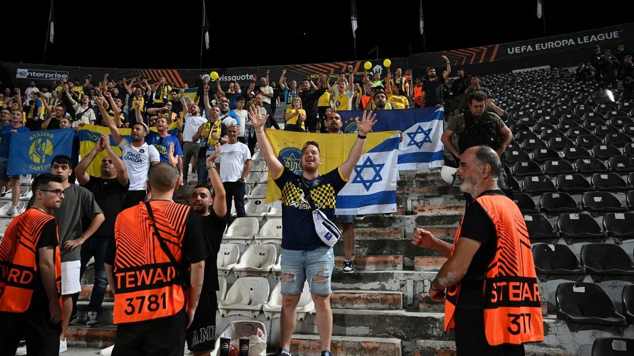 Aston Villa bans Israeli fans from Europa League match