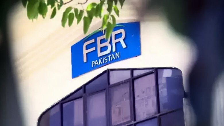 FBR identifies 20 tax evaders including two social media influencers
