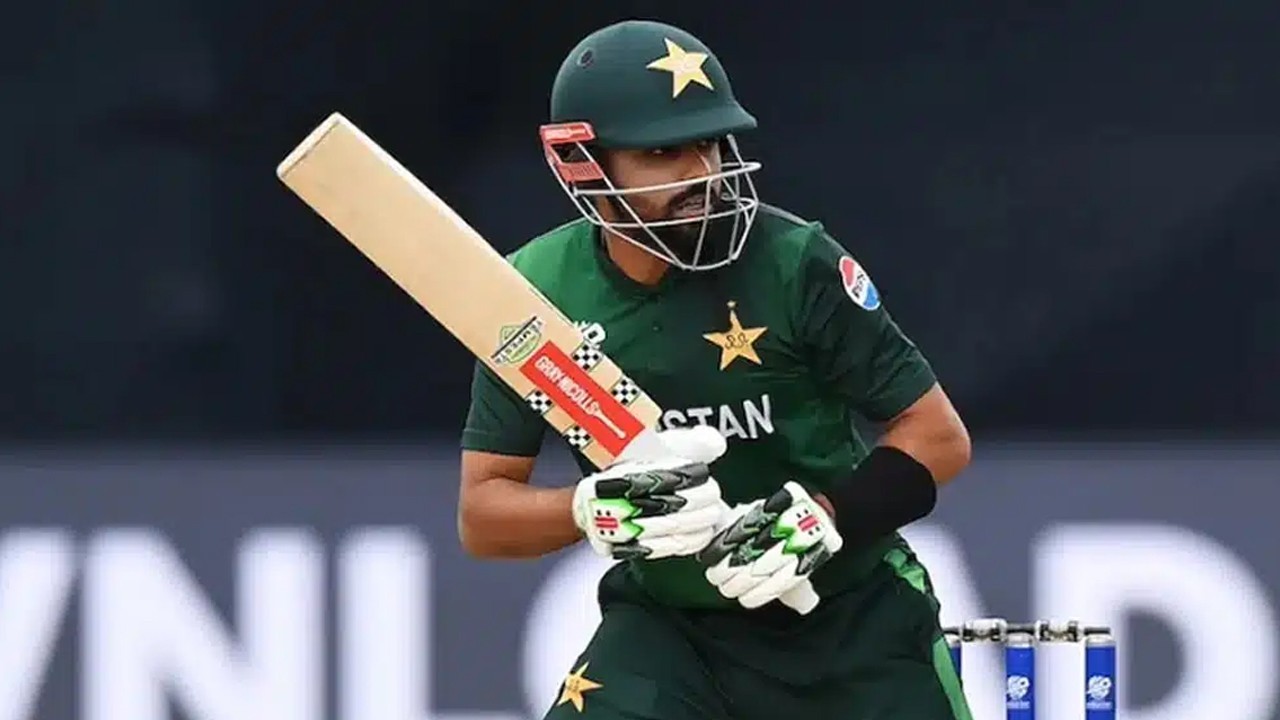 Mike Hesson reveals Babar Azam’s new batting position for T20s