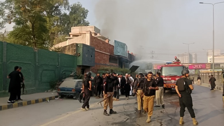 Cop martyred as explosives kept at Peshawar CTD police station go off