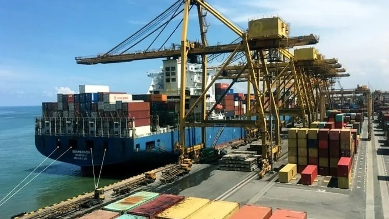 Pakistan to establish world-class shipyard at Port Qasim with Chinese partnership