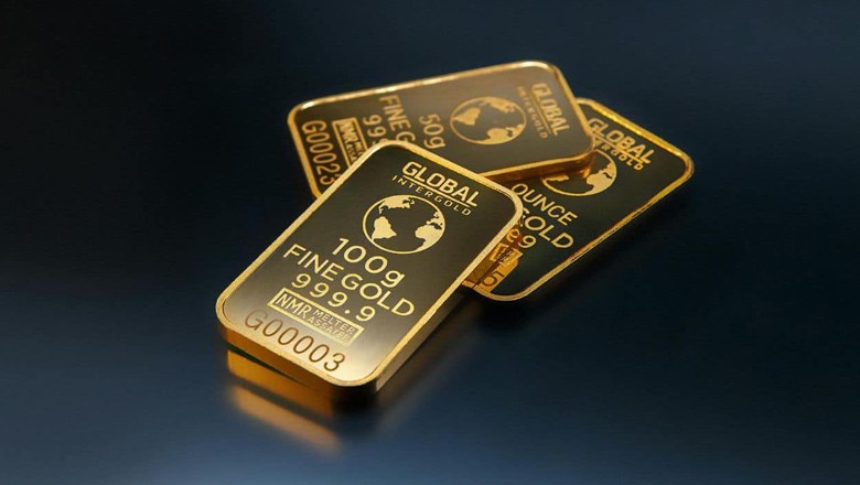 Gold prices spike by Rs7,900 per tola in Pakistan