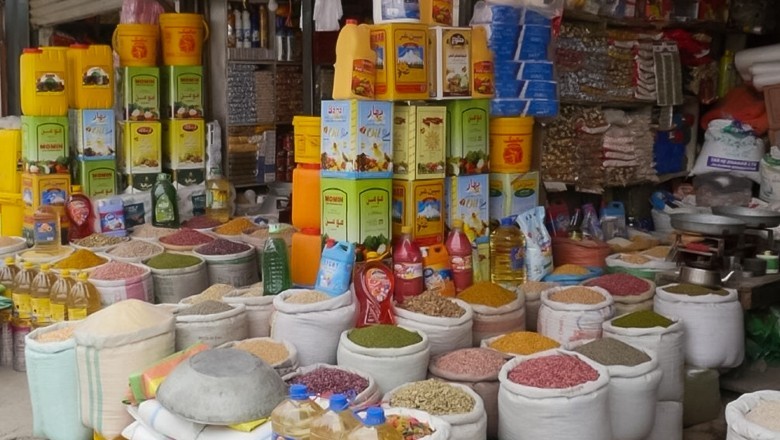 Afghans struggle with rising food prices after trade suspension with Pakistan